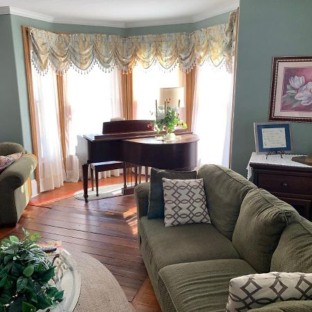 Centennial Inn Bed & Breakfast Conneaut Esterno foto