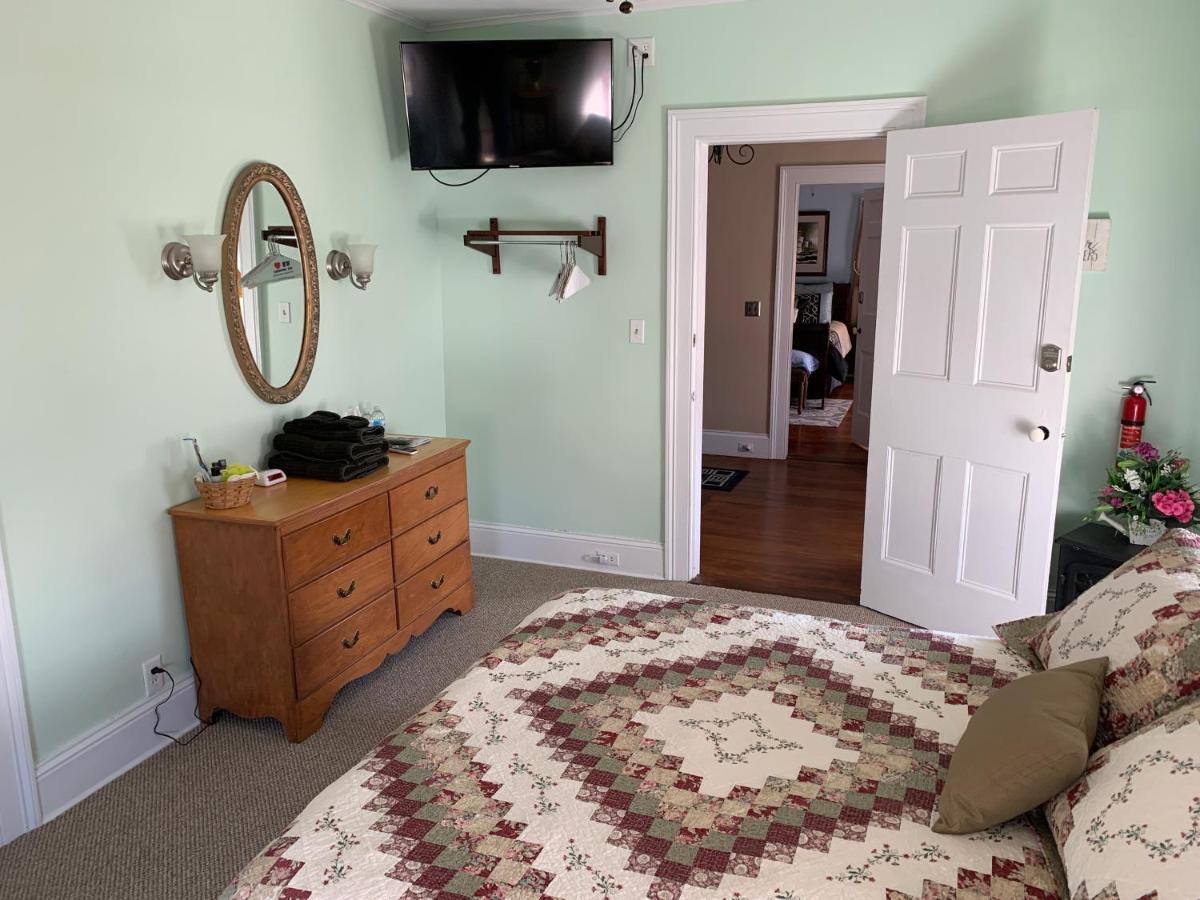 Centennial Inn Bed & Breakfast Conneaut Esterno foto