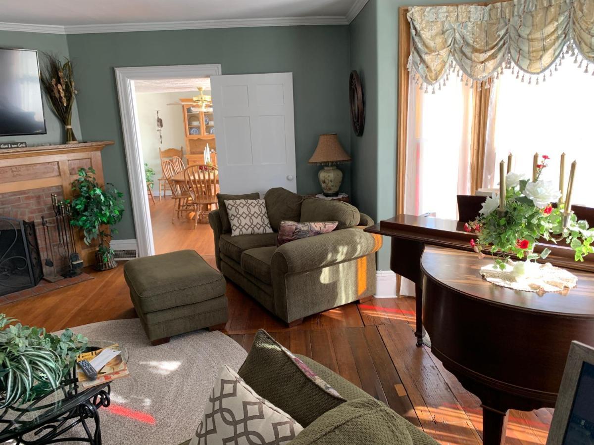 Centennial Inn Bed & Breakfast Conneaut Esterno foto